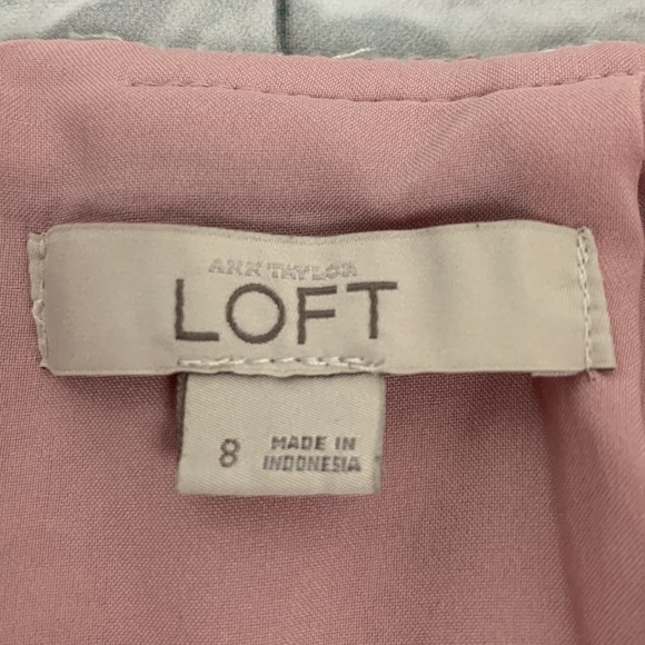 LOFT by Ann Taylor Layered Skirt. Size 8. Pink. Zip up. Pockets - Picture 3 of 10